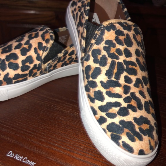 ⭐️steve madden gills leopard slip on shoe - Picture 4 of 4